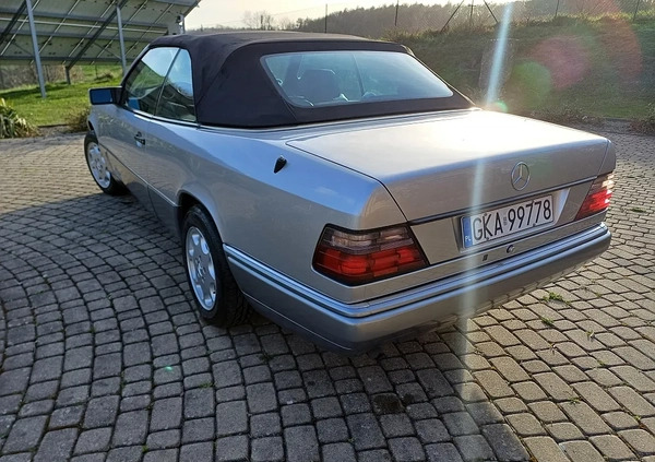 Mercedes-Benz Klasa E cena 79000 przebieg: 231000, rok produkcji 1995 z Kartuzy małe 232